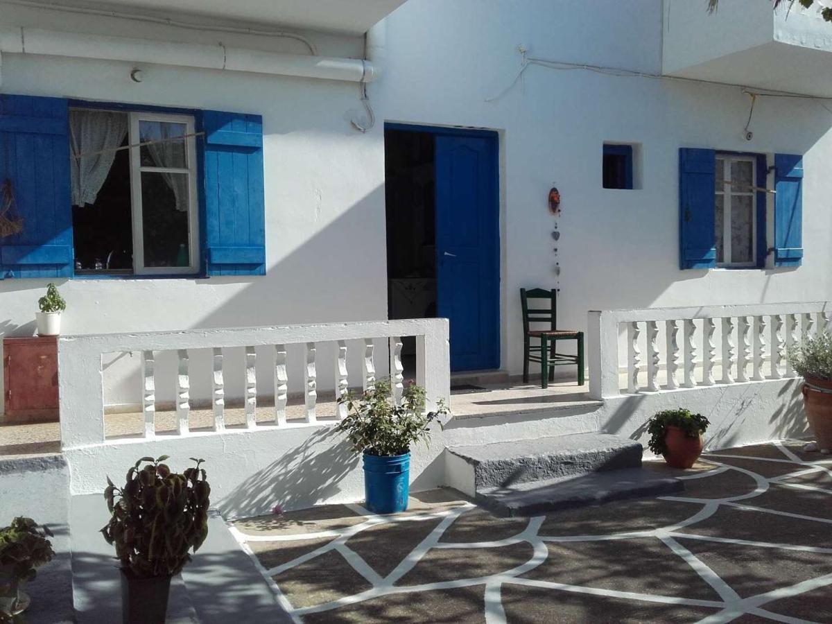 Nikos Apartments Lefkos  Exterior photo